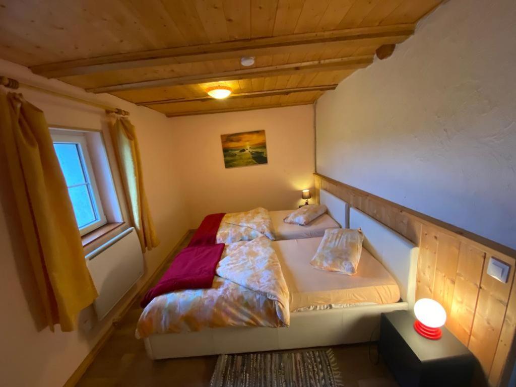 Maison Carmen - Restaurant , Meuble De Tourisme, Appartements Xertigny Экстерьер фото