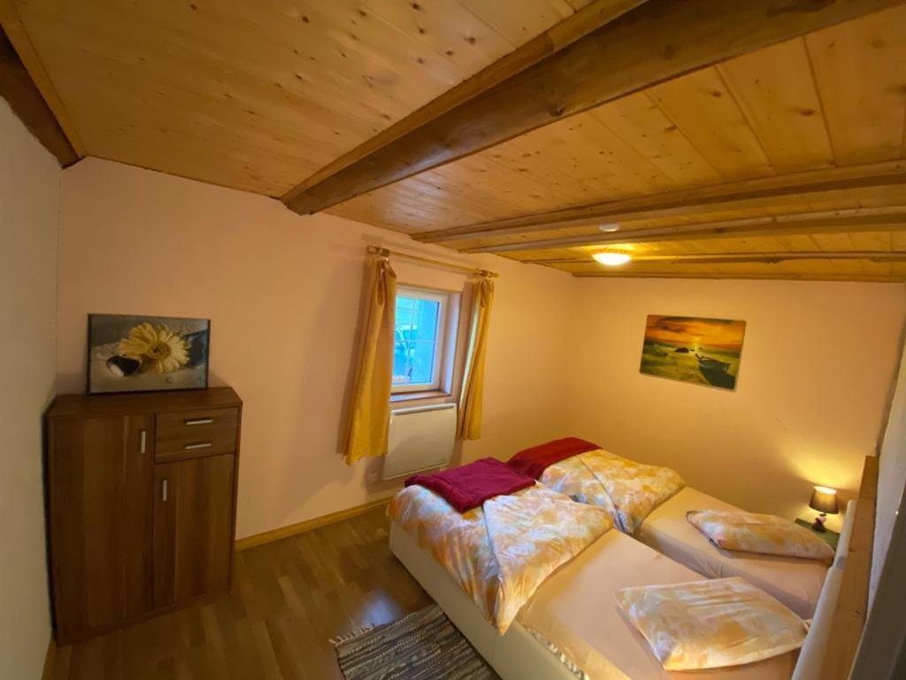Maison Carmen - Restaurant , Meuble De Tourisme, Appartements Xertigny Экстерьер фото